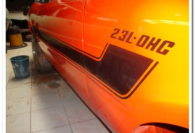 Ford MAVERICK GT-4 laranja full
